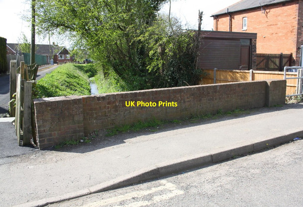 Photo 6"x4" South parapet of bridge on Kelham Road Newark-on-Trent c2016