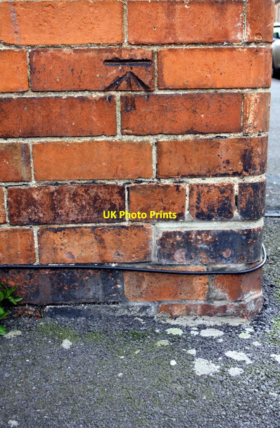 Photo 6"x4" Benchmark on #56 Wood Street Newark-on-Trent c2016