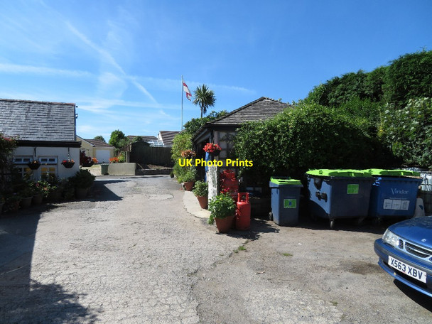 Photo 6"x4" The Bell car park Bocombe c2016