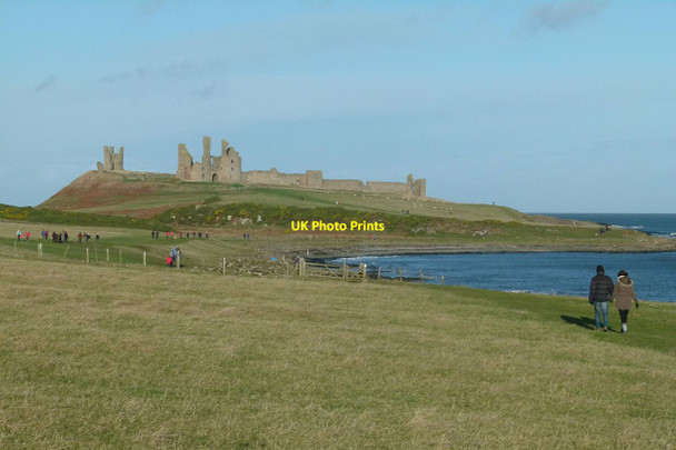 Photo 6"x4" Dunstanburgh Castle Craster c2016