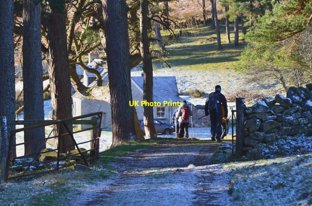 Photo 6"x4" Walkers at Glenshiel Banks Stake Law\/NT2731 c2017