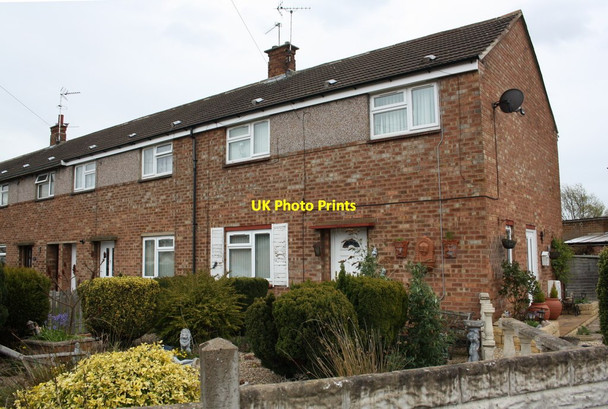 Photo 6"x4" Row of houses on Devon Road Newark-on-Trent c2016