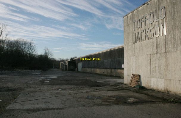 Photo 6"x4" Former Toffolo Jackson premises Thornliebank c2017