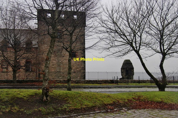 Photo 6"x4" Newark Castle at Port Glasgow Port Glasgow c2017