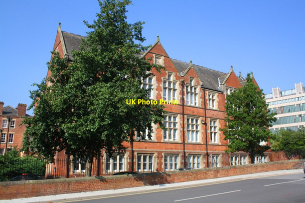 Photo 6"x4" NHS Health Education England building from Vernon Road Leeds\/SE3034 c2016