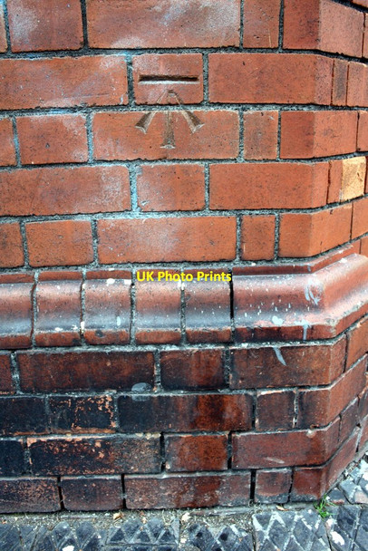 Photo 6"x4" Benchmark on #27 Avondale Road, 'Hop Pole Court' Bristol c2016