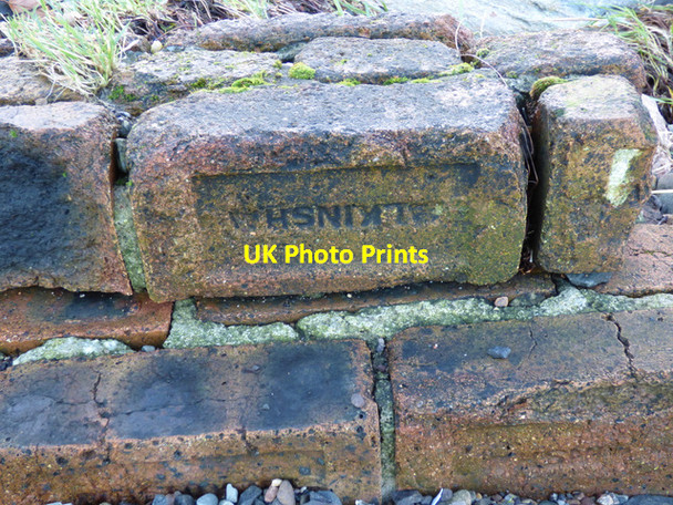 Photo 6"x4" Old Walkinshaw brick at Parklea Parkhill\/NS3573 c2017
