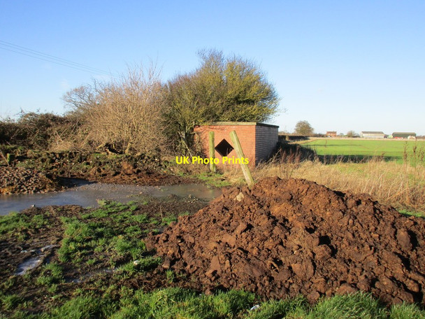 Photo 6"x4" Unidentified building off Dyon Lane Gunby\/SE7035 c2017