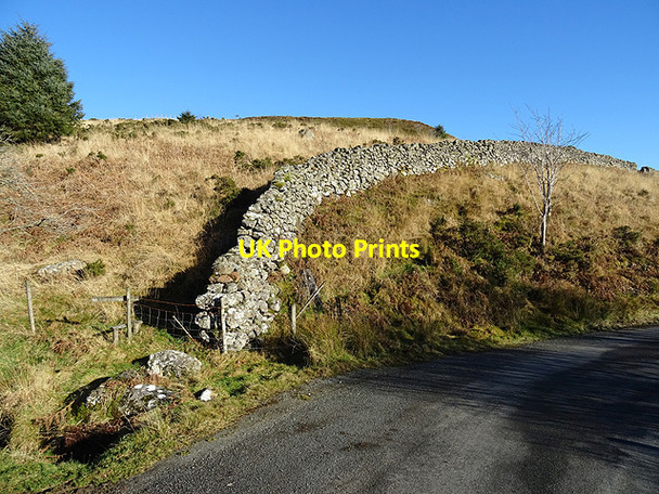 Photo 6"x4" Dry stone wall beside the road to Llanuwchllyn Dolhendre c2017
