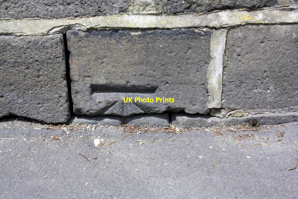 Photo 6"x4" Benchmark on Meynell Approach wall corner Leeds\/SE3034 c2016