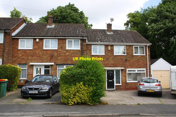 Photo 6"x4" Houses of Ryelands Crescent Larches c2016