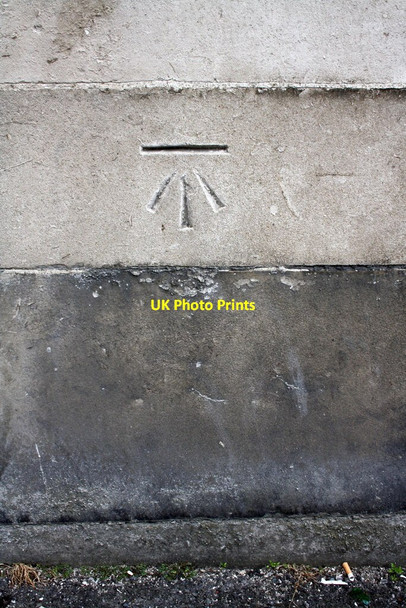 Photo 6"x4" Benchmark on former Records Office Leeds\/SE3034 c2016