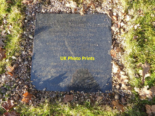 Photo 6"x4" Memorial to those who died on the RMS Mendi Poynings c2017
