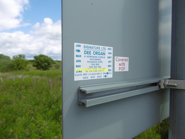 Photo 6"x4" Back of a road sign Windy-Yett\/NS4750 c2016