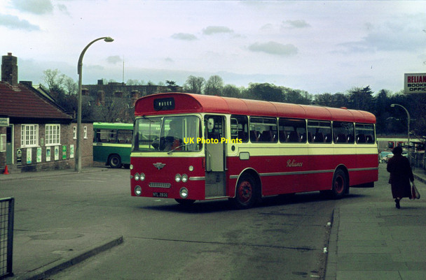 Photo 6"x4" Reliance Bus, Grantham Bus Station, 1979 Grantham c1979