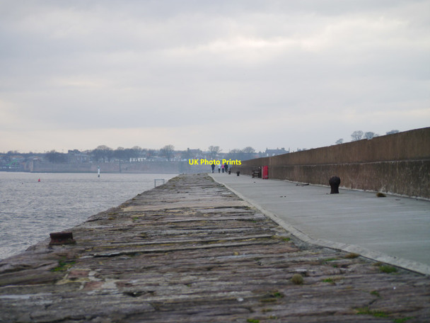 Photo 6"x4" On Berwick Pier Berwick-upon-Tweed c2017