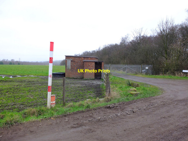 Photo 6"x4" High Pressure Gas Pipeline Marker on Bryn Gates Lane Abram c2017