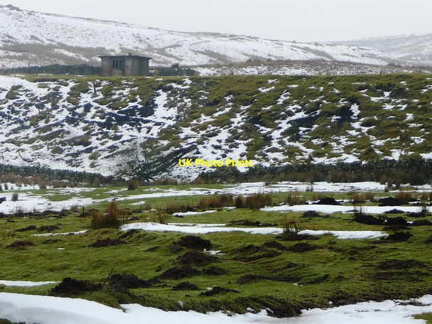 Photo 6"x4" Lineside hut, Stainmore Line [at Black Riggs] Barras\/NY8412 c2017
