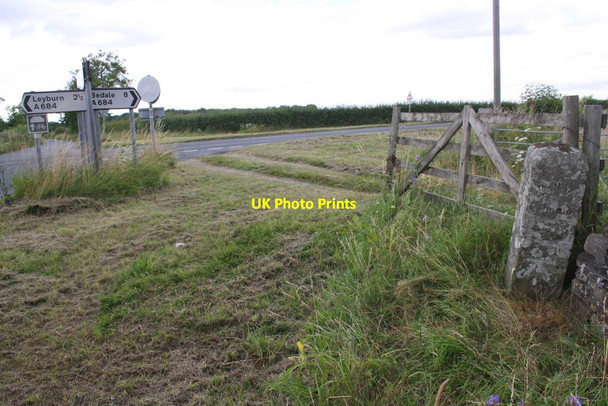 Photo 6"x4" Guide post and modern signpost at Stoop House Farm A684 crossroads Spennithorne c2016