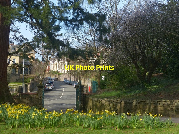 Photo 6"x4" An entrance to Belle Vue Park, Newport Newport\/Casnewydd c2017