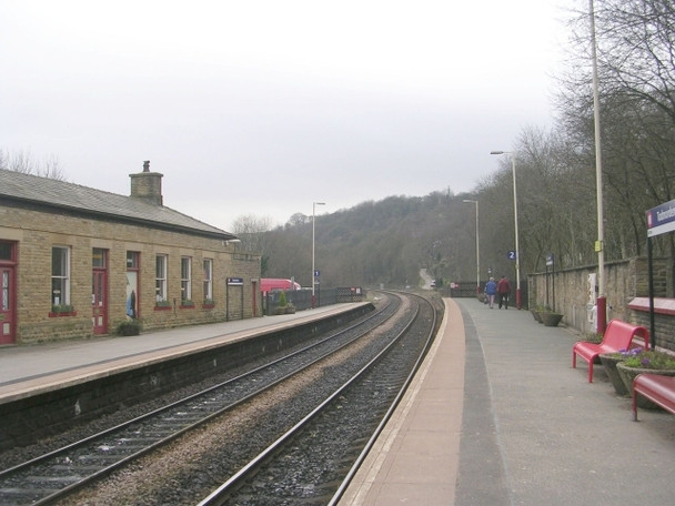Photo 6"x4" Todmorden Station Todmorden c2009