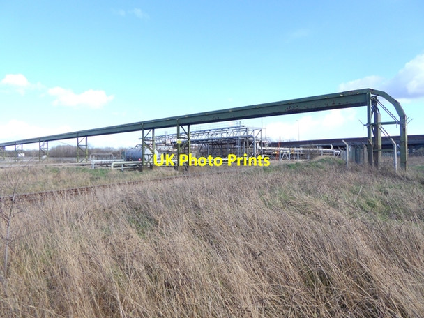 Photo 6"x4" Pipelines near Lord McGowan Bridge Dormanstown c2017