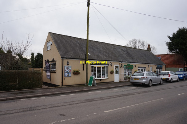 Photo 6"x4" Stallingborough Village Store Stallingborough c2017