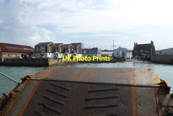 Photo 6"x4" Approaching East Cowes Cowes c2016