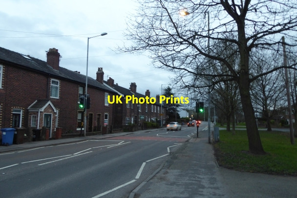 Photo 6"x4" Pedestrian Crossing on Wilmslow Road Cheadle Hulme c2017