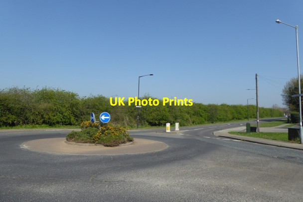 Photo 6"x4" Askham Lane \/ Foxwood Lane roundabout West Field\/SE5650 c2017