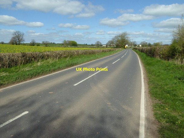 Photo 6"x4" Minor road approaching Raglan Raglan c2017