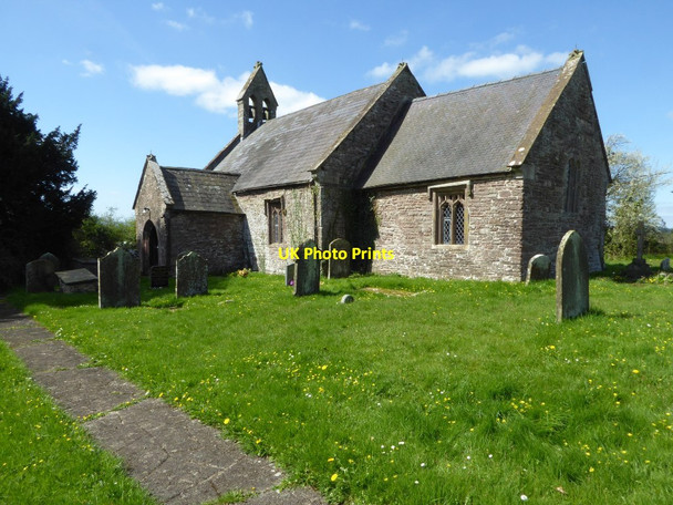 Photo 6"x4" Gwernesney church Gwernesney c2017