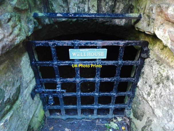 Photo 6"x4" Dumbarton Castle: entrance to the well-house Dumbarton c2017