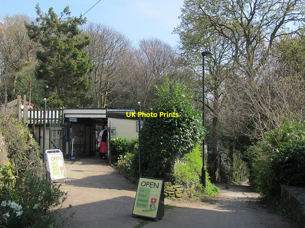 Photo 6"x4" Shipley Glen Tramway: top station Shipley\/SE1437 c2017