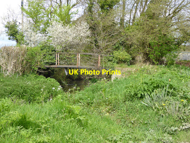 Photo 6"x4" Footbridge over River Divelish Fifehead St Quintin c2017