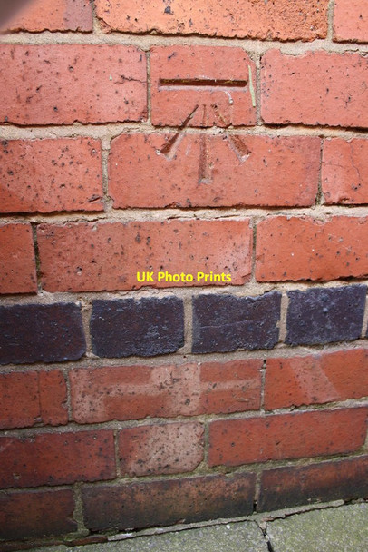 Photo 6"x4" Benchmark on #48 King Edward Road Nuneaton c2016