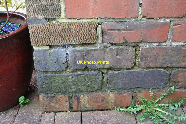 Photo 6"x4" Benchmark on #20 Ruscote Avenue Banbury\/SP4540 c2016