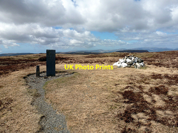 Photo 6"x4" Boundary marker stone and small cairn Carn Fawr\/SN8190 c2013