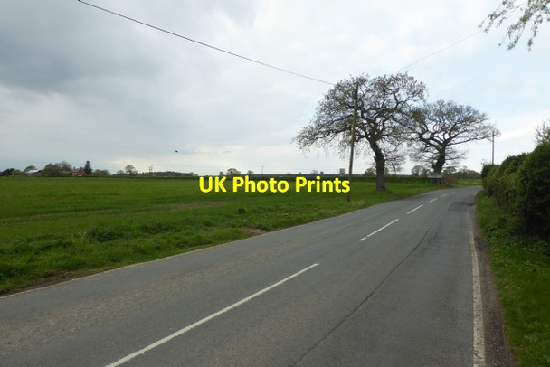 Photo 6"x4" Dauby Lane approaches the A1079 Kexby\/SE7051 c2017