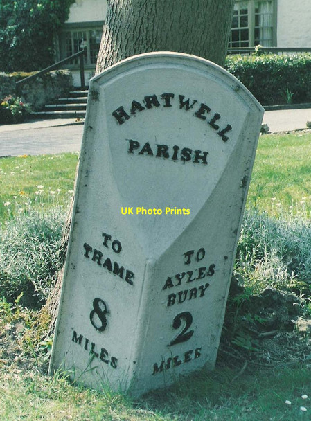 Photo 6"x4" Old Milepost by the A418, Oxford Road, Stone Aylesbury c2002