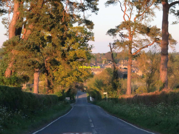 Photo 6"x4" The B4437 into Charlbury Charlbury c2017