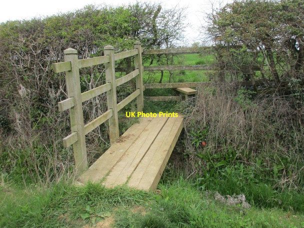 Photo 6"x4" Repaired bridge and stile Syresham c2017