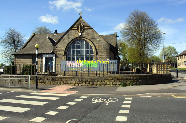 Photo 6"x4" Vets4Pets at Back Lane \/ Lower Town Street junction Pudsey\/SE2233 c2017