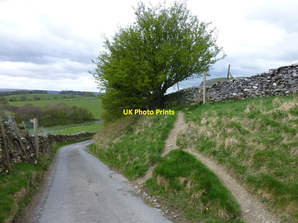 Photo 6"x4" Path crossing at Crummack Lane Town Head\/SD7768 c2017