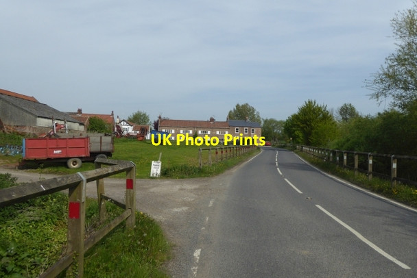 Photo 6"x4" Passing Manor Farm Nun Appleton c2017