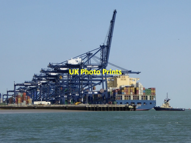Photo 6"x4" Felixstowe Container port Shotley Gate c2017 P1
