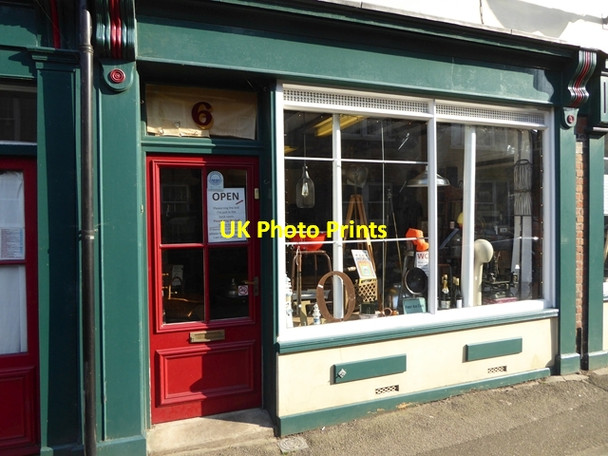 Photo 6"x4" Shop front in Harwich Harwich c2017