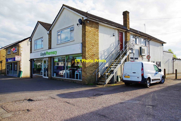 Photo 6"x4" Lloyds Pharmacy, 7 Burford Road, Carterton, Oxon Carterton\/SP2806 c2017