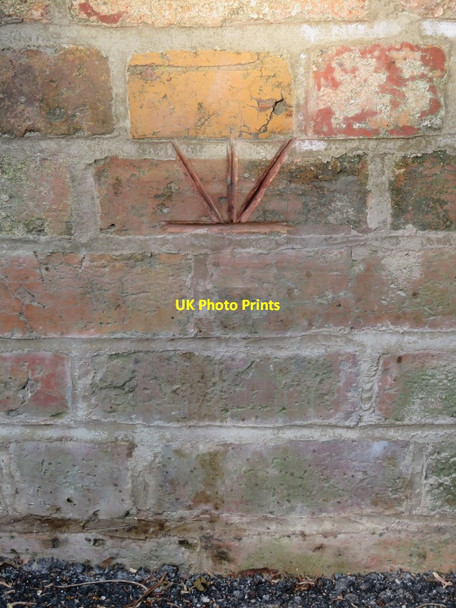Photo 6"x4" Fake bench mark outside Willersley Cottage, Mountside, Scarborough Scarborough\/TA0388 c2017