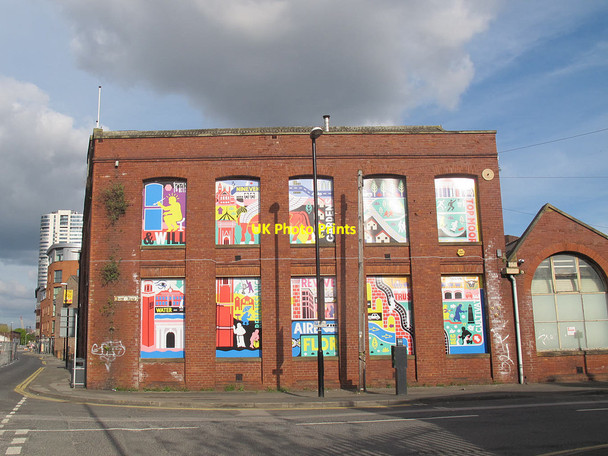 Photo 6"x4" Artwork in window openings, Bath Road, Leeds Leeds\/SE3034 c2017